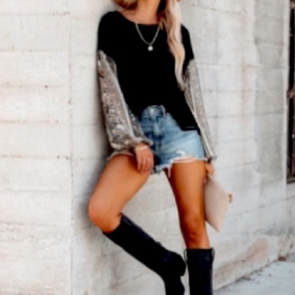 Chrysanthemum Tops - Kaydence Ribbed Printed Contrast Top